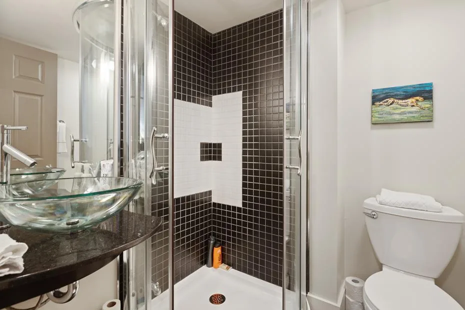Tub to shower conversion in a Port St Lucie bathroom
